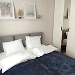 Przy Wydmie Debina 아파트