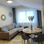 Przy Wydmie Debina Apartman *